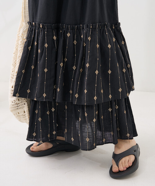 FREAK'S STORE(フリークスストア)の「インド スパンコール キャミワンピース(ワンピース・レディース・ブラック/ベージュ・フリ-)」の8枚目の写真