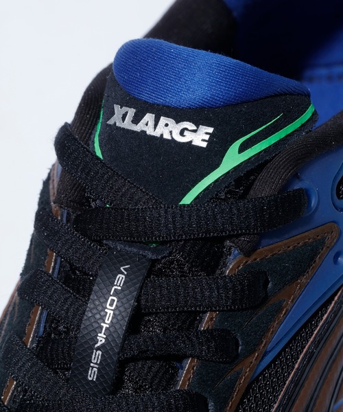 PUMA(プーマ)の「PUMA×XLARGE VELOPHASIS(スニーカー・メンズ・ブラック・27cm/27.5cm/28cm/26.5cm/28.5cm/26cm/29.5cm/29cm/30cm)」の4枚目の写真