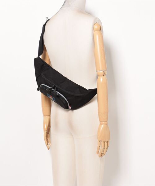 SUNDOG(サンドッグ)の「《サンドッグ SUNDOG》BANANA BELTS(ボディバッグ/ウエストポーチ・レディース・ブラック/ライトブラウン・FREE)」の5枚目の写真