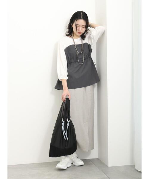 Samansa Mos2 blue（サマンサモスモスブルー）の「ドッキングドロストプルオーバー（Tシャツ/カットソー・レディース・キナリ/ブラック/チャコールグレー・F）」の6枚目の写真