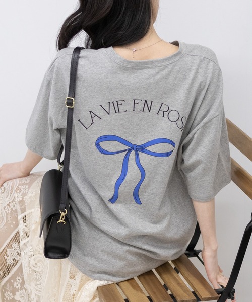 pumpkin port(パンプキンポート)の「リボンプリントBIGサイズ半袖 Tシャツ(Tシャツ/カットソー・レディース・ホワイト/チャコールグレー/グレー・FREE)」の1枚目の写真