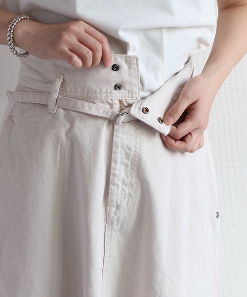 cepo（セポ）の「カラーデニムロングフレアースカート（スカート・レディース・オフホワイト/オリーブ・L/M/S）」の13枚目の写真