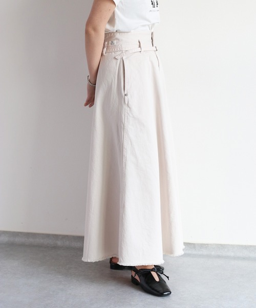 cepo（セポ）の「カラーデニムロングフレアースカート（スカート・レディース・オフホワイト/オリーブ・L/M/S）」の6枚目の写真