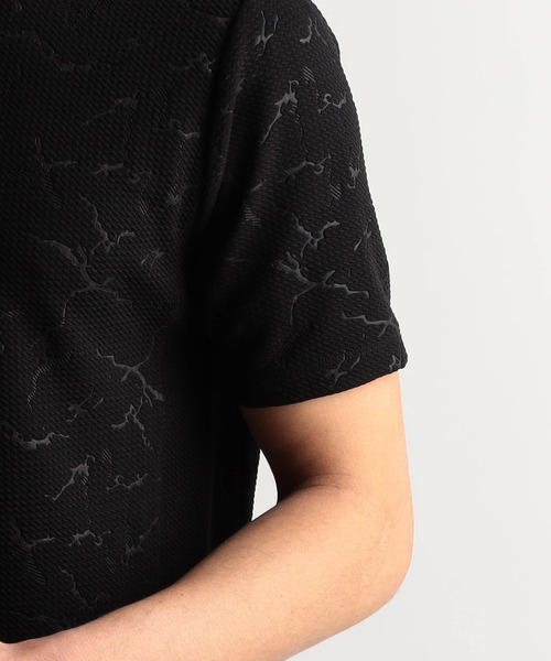 NICOLE CLUB FOR MEN(ニコルクラブフォーメン)の「エンボスアラカルトVネック半袖プルオーバー(Tシャツ/カットソー・メンズ・ブラック系1/ホワイト系1/ホワイト系2/ブラック系2・MEDIUM/LARGE/X-LARGE)」の12枚目の写真