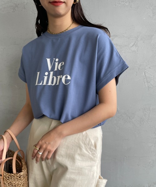 tシャツ 「MAISON DE L'ALLURE/メゾンドゥラリュール」 光沢ラバーロゴプリントTシャツ レディース MAISON DE L'ALLURE（メゾンドゥラリュール）の「[MAISON DE L