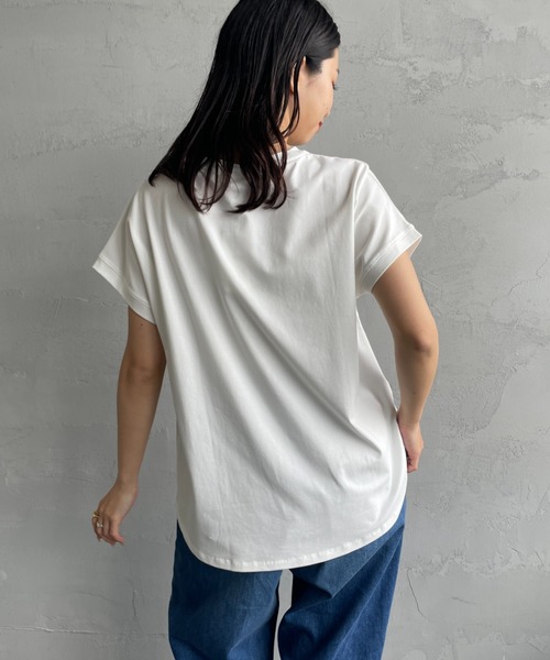 tシャツ 「MAISON DE L'ALLURE/メゾンドゥラリュール」 光沢ラバーロゴプリントTシャツ レディース MAISON DE L'ALLURE（メゾンドゥラリュール）の「[MAISON DE L