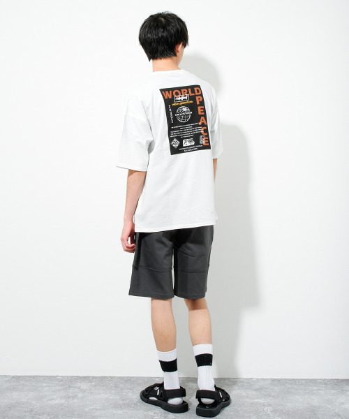 RAT EFFECT(ラットエフェクト)の「PEACEポケBIG Tシャツ(Tシャツ/カットソー・キッズ・チャコールグレー/オフホワイト/ブラック/ライトグレー・170/160/150/140/130)」の6枚目の写真