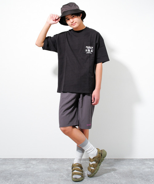 RAT EFFECT(ラットエフェクト)の「PEACEポケBIG Tシャツ(Tシャツ/カットソー・キッズ・チャコールグレー/オフホワイト/ブラック/ライトグレー・170/160/150/140/130)」の7枚目の写真