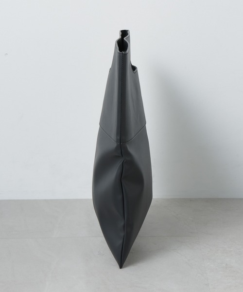 NANO universe(ナノユニバース)の「WEB限定/シンセティックレザー2WAYクラッチバッグ(クラッチバッグ・メンズ・ブラウン/ブラック・FREE)」の15枚目の写真