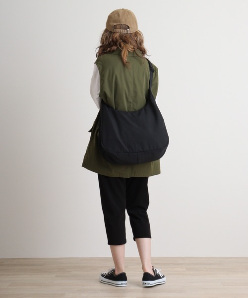 atONE(アットワン)の「atONE 冷感クロップドストレッチパンツ(その他パンツ・レディース・ベージュ/サックスブルー/ブラック/ブルー・3L/L/2L/M)」の6枚目の写真
