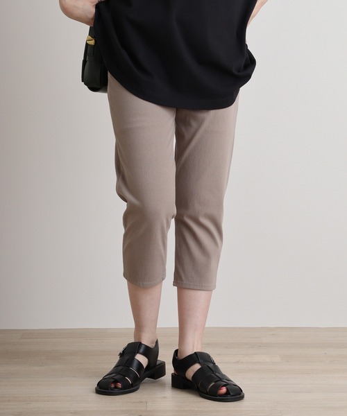 atONE(アットワン)の「atONE 冷感クロップドストレッチパンツ(その他パンツ・レディース・ベージュ/サックスブルー/ブラック/ブルー・3L/L/2L/M)」の7枚目の写真