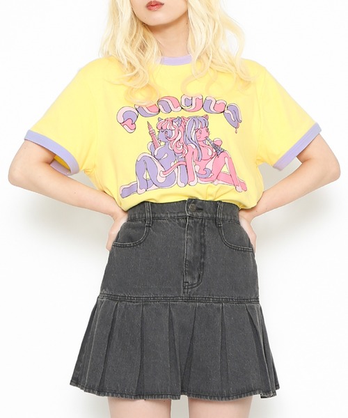 PUNYUS（プニュズ）の「プリーツヘムデニムミニスカート（デニムスカート・レディース・ブラック/ライトブルー・1/2/3/4）」の9枚目の写真