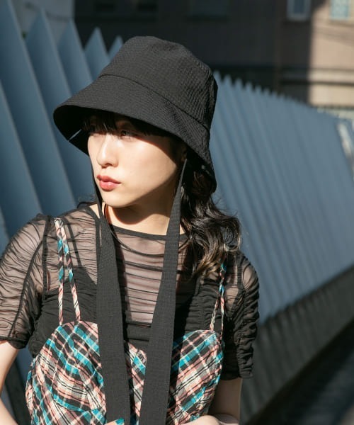 KBF（ケイビーエフ）の「リボン付きチェックバケットHAT（ハット・レディース・ホワイト/ブラック/オレンジ系その他・ONE）」の7枚目の写真