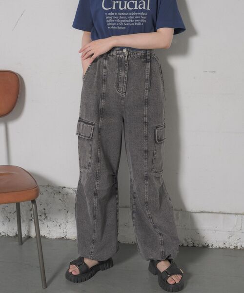 RETRO GIRL（レトロガール）の「カーゴデニムパンツ（デニムパンツ・レディース・ブルー/ブラック/ケミカルウォッシュ・FREE）」の4枚目の写真