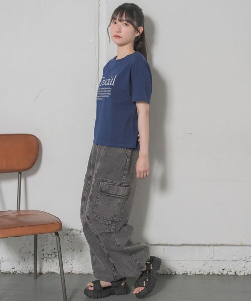 RETRO GIRL（レトロガール）の「カーゴデニムパンツ（デニムパンツ・レディース・ブルー/ブラック/ケミカルウォッシュ・FREE）」の10枚目の写真