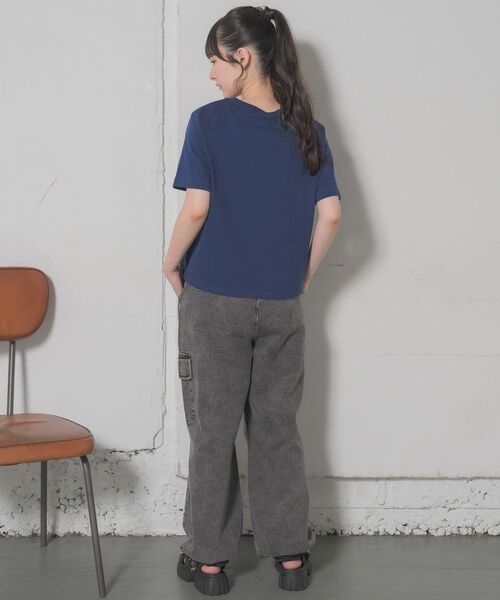 RETRO GIRL（レトロガール）の「カーゴデニムパンツ（デニムパンツ・レディース・ブルー/ブラック/ケミカルウォッシュ・FREE）」の9枚目の写真