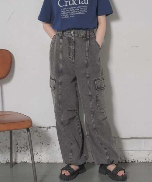 RETRO GIRL（レトロガール）の「カーゴデニムパンツ（デニムパンツ・レディース・ブルー/ブラック/ケミカルウォッシュ・FREE）」の6枚目の写真
