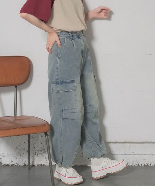 RETRO GIRL（レトロガール）の「カーゴデニムパンツ（デニムパンツ・レディース・ブルー/ブラック/ケミカルウォッシュ・FREE）」の20枚目の写真