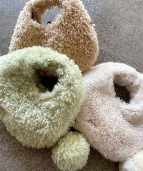 SNIDEL（スナイデル）の「ファーラウンドバッグ（ショルダーバッグ・レディース・アイボリー/ベージュ/グリーン/ピンク・FREE）」の20枚目の写真