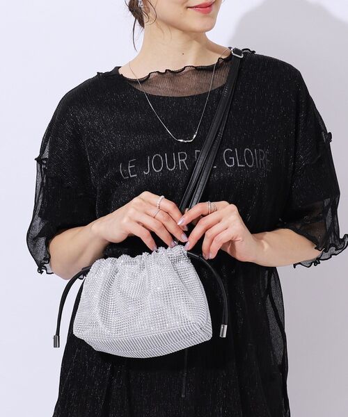 SHOO・LA・RUE（シューラルー）の「◆【スパンコール／シャイニー】アソート巾着ショルダーバッグ（ショルダーバッグ・レディース・シルバー/シルバー系5/シルバー系3/ブラック・00）」の5枚目の写真
