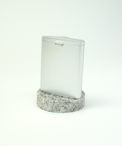 GLOBAL FORME CONCRETE（グローバルフォルムコンクリート）の「携帯灰皿ハニカムⅢ メタリックシリーズ（アッシュトレイ/ライター・メンズ・ガンメタ/シャンパン/シルバー・FREE）」の11枚目の写真