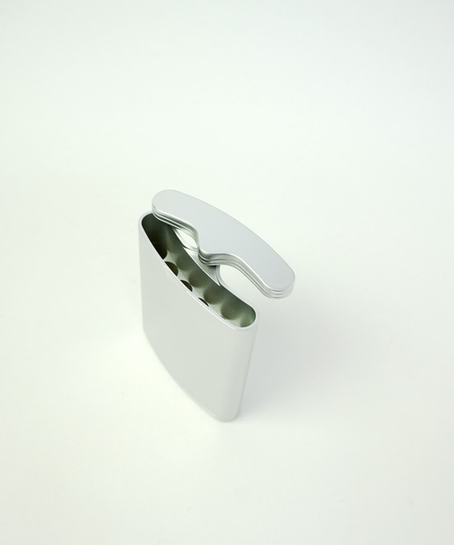 GLOBAL FORME CONCRETE（グローバルフォルムコンクリート）の「携帯灰皿ハニカムⅢ メタリックシリーズ（アッシュトレイ/ライター・メンズ・ガンメタ/シャンパン/シルバー・FREE）」の4枚目の写真