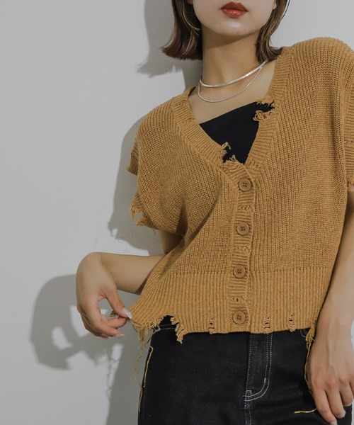 SENSE OF PLACE by URBAN RESEARCH(センスオブプレイスバイアーバンリサーチ)の「ダメージニットベスト(ベスト・レディース・ブラウン/キャメル/ブルー・ONE)」の3枚目の写真