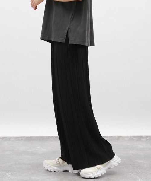 LAKOLE（ラコレ）の「プリーツイージーパンツ / 137191（その他パンツ・レディース・グレー/ブラック/ブラウン・SMALL/MEDIUM）」の9枚目の写真