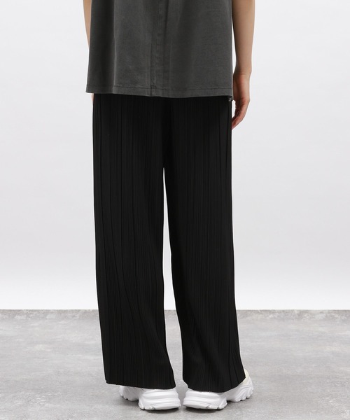 LAKOLE（ラコレ）の「プリーツイージーパンツ / 137191（その他パンツ・レディース・グレー/ブラック/ブラウン・SMALL/MEDIUM）」の10枚目の写真