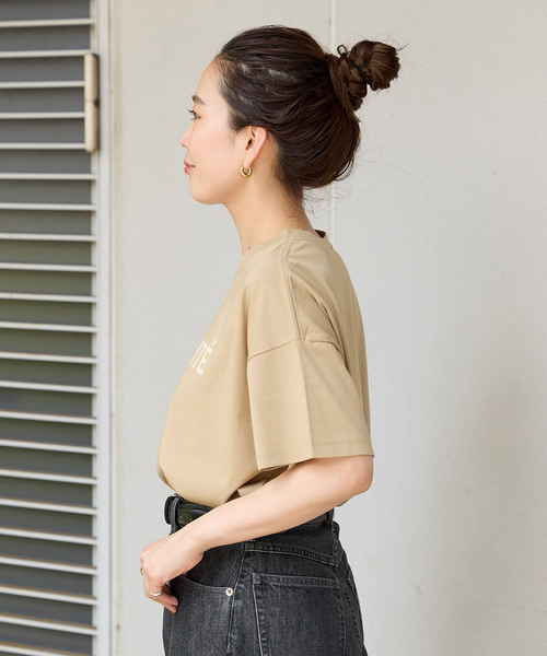 B.C STOCK（ベーセーストック）の「《追加2》シンプルロゴTEE（Tシャツ/カットソー・レディース・ホワイト/ベージュ/チャコールグレー・FREE）」の15枚目の写真