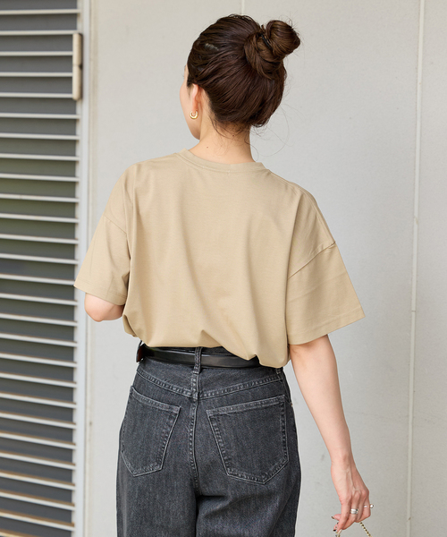 B.C STOCK（ベーセーストック）の「《追加2》シンプルロゴTEE（Tシャツ/カットソー・レディース・ホワイト/ベージュ/チャコールグレー・FREE）」の14枚目の写真