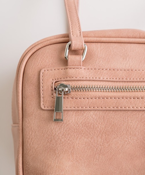 OLIVE des OLIVE（オリーブデオリーブ）の「リボンハートポーチ付ボストン（ショルダーバッグ・レディース・ピンク/ダークブラウン/ブラック/アイボリー・FREE）」の7枚目の写真