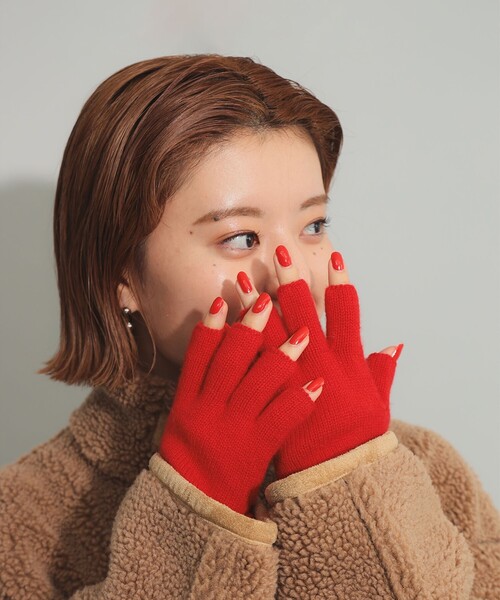Ray BEAMS（レイビームス）の「カシミヤ フィンガーレス グローブ（手袋・レディース・ブラック系その他4/レッド/パープル・ONE SIZE）」の5枚目の写真