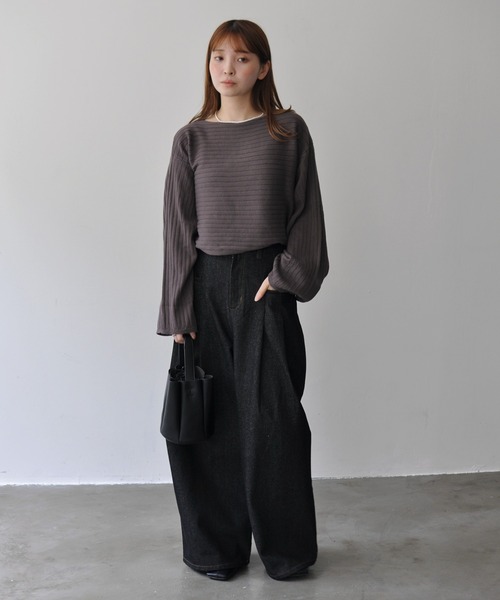 Meli rich（メリーリッチ）の「ワイドショートリブニットボートネックプルオーバー（ニット/セーター・レディース・アイボリー/チャコールグレー/テラコッタ・FREE）」の17枚目の写真