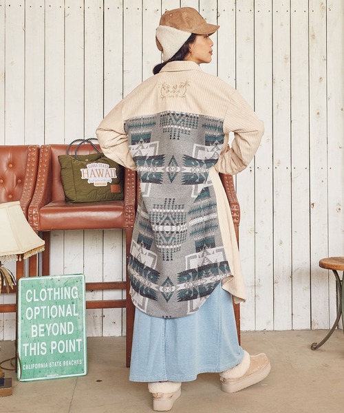 Kahiko(カヒコ)の「【Kahiko】SURF&Palms カリッサシャツワンピース(シャツワンピース・レディース・ホワイト/ベージュ/カーキ/ブルー/ブラウン/グリーン/チャコール/アイボリー・FREE)」の2枚目の写真
