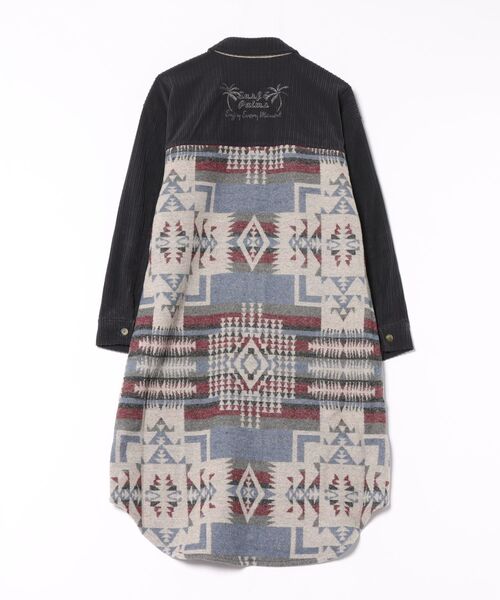 Kahiko(カヒコ)の「【Kahiko】SURF&Palms カリッサシャツワンピース(シャツワンピース・レディース・ホワイト/ベージュ/カーキ/ブルー/ブラウン/グリーン/チャコール/アイボリー・FREE)」の4枚目の写真