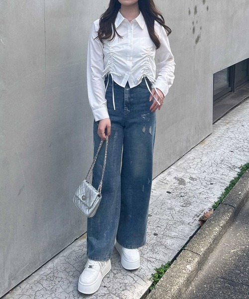 INGNI（イング）の「ドロストギャザークロップドシャツ（シャツ/ブラウス・レディース・ブラック系/ブルー/オフホワイト・M）」の8枚目の写真