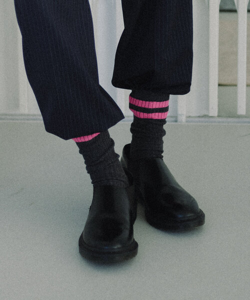 WHIMSIC(ウィムジック)の「【UNISEX】ラインソックス(ソックス/靴下・メンズ・ホワイト/チャコールグレー/グレー・FREE)」の2枚目の写真