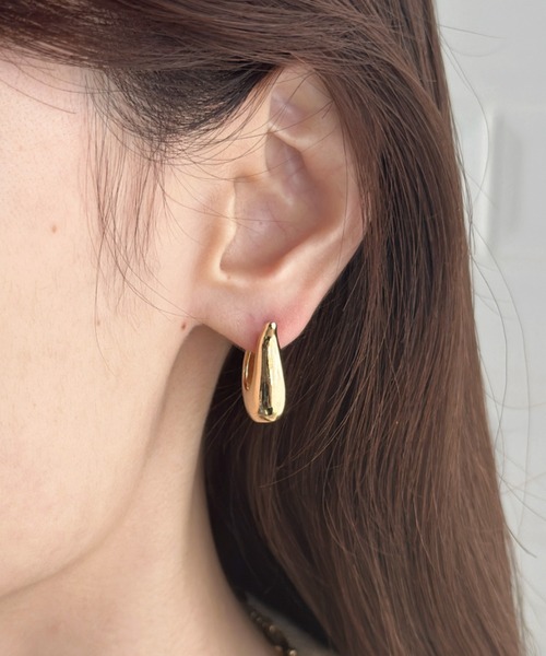 sowang(ソワン)の「ワンタッチ ボリューム ドロップフープピアス-onetouch volume drop hoop pierce-(ピアス(両耳用)・レディース・ゴールド/シルバー・FREE)」の1枚目の写真
