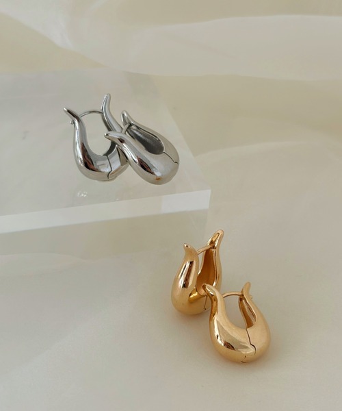 sowang(ソワン)の「ワンタッチ ボリューム ドロップフープピアス-onetouch volume drop hoop pierce-(ピアス(両耳用)・レディース・ゴールド/シルバー・FREE)」の14枚目の写真