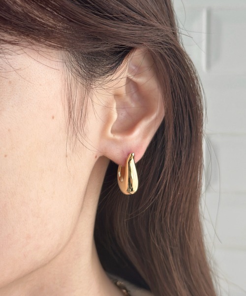 sowang(ソワン)の「ワンタッチ ボリューム ドロップフープピアス-onetouch volume drop hoop pierce-(ピアス(両耳用)・レディース・ゴールド/シルバー・FREE)」の12枚目の写真