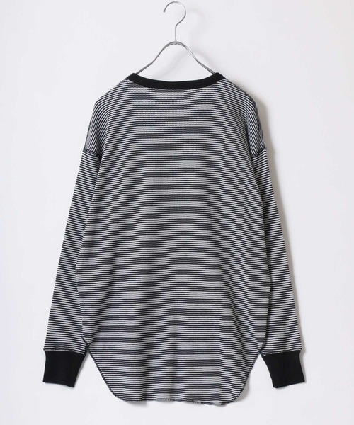 Healthknit（ヘルスニット）の「Healthknit（ヘルスニット）ベーシック ワッフル クルーネック ラウンドヘムロングスリーブTシャツ（1P）/サーマル無地・ボーダーリンガー/ロンT/長袖トップス レディース（Tシャツ/カットソー・レディース・ブラック/ブルー系その他/オフホワイト/ブラック×ホワイト/レッド系その他/カーキブラウン・M）」の14枚目の写真