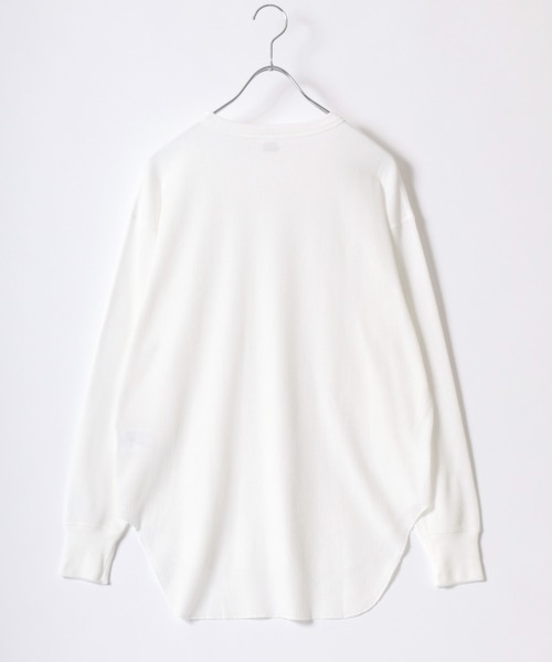 Healthknit（ヘルスニット）の「Healthknit（ヘルスニット）ベーシック ワッフル クルーネック ラウンドヘムロングスリーブTシャツ（1P）/サーマル無地・ボーダーリンガー/ロンT/長袖トップス レディース（Tシャツ/カットソー・レディース・ブラック/ブルー系その他/オフホワイト/ブラック×ホワイト/レッド系その他/カーキブラウン・M）」の10枚目の写真