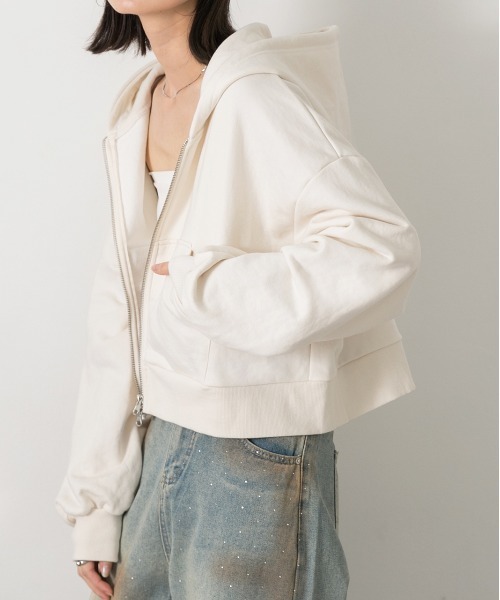 ad thie（アドティエ）の「ダブルジップ  ショートフーディー（パーカー・レディース・レッド/ブラウン/杢グレー/オートミール/チャコール/ネイビー/アイボリー/ブラック・FREE）」の5枚目の写真