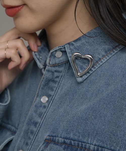 URBAN RESEARCH Sonny Label(アーバンリサーチサニーレーベル)の「ハートブローチ(ブローチ/コサージュ・レディース・シルバー/ゴールド・ONE)」の1枚目の写真