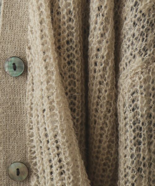 OPAQUE.CLIP（オペークドットクリップ）の「◆モヘヤ混シアーVネックカーディガン【洗濯機洗い可】（カーディガン/ボレロ・レディース・ブラック/ベビーピンク/ベージュ・38/40/42）」の11枚目の写真