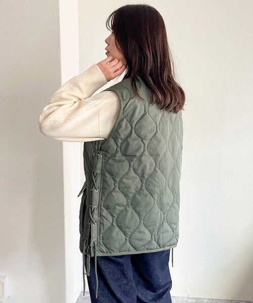 fredy emue(フレディエミュ)の「【TAION/タイオン】レースアップVネックベスト(ダウンベスト・レディース・カーキ・FREE)」の9枚目の写真