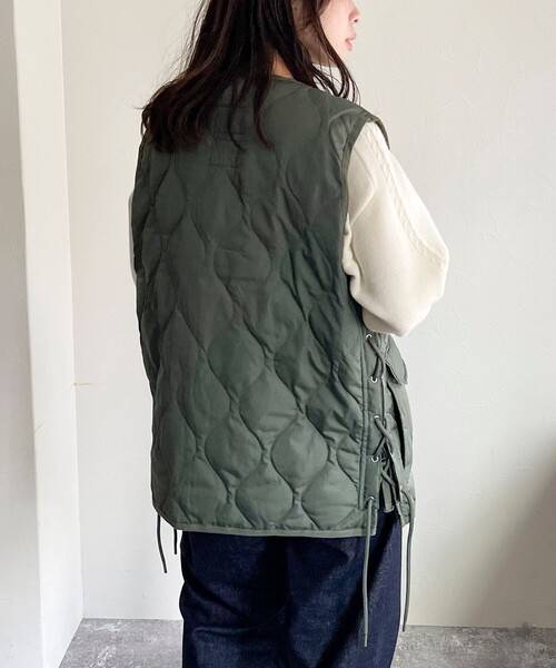 fredy emue(フレディエミュ)の「【TAION/タイオン】レースアップVネックベスト(ダウンベスト・レディース・カーキ・FREE)」の10枚目の写真