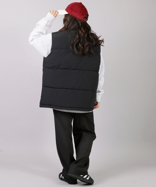 SPINNS（スピンズ）の「ストリート＆ノームコア/フェイクダウンベスト（ダウンベスト・メンズ・ブラック/オフホワイト・L/M）」の8枚目の写真