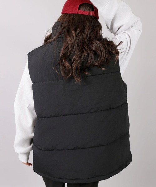 SPINNS（スピンズ）の「ストリート＆ノームコア/フェイクダウンベスト（ダウンベスト・メンズ・ブラック/オフホワイト・L/M）」の5枚目の写真